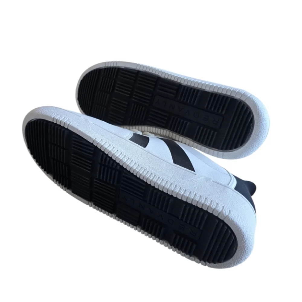 Redvanly Bright White/Tuxedo Black  Contender Sneaker